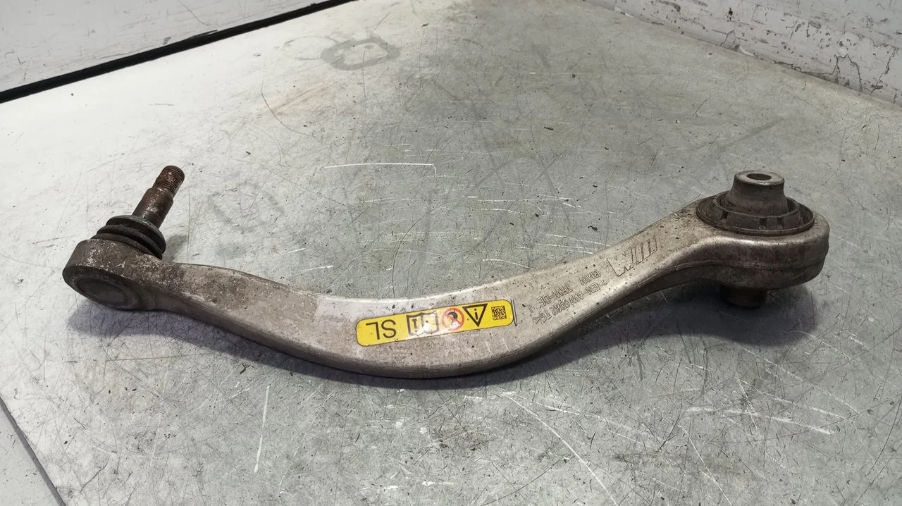 Foto de BRAZO SUSPENSION DELANTERO IZQUIERDO BMW SERIE M6 GRAN COUPE (F06) 4.4 V8 32V (560 CV / 412 KW) referencia 6082T6L