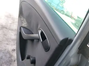 Foto de ELEVALUNAS TRASERO IZQUIERDO SEAT ALTEA (5P1) 1.9 TDI (105 CV / 77 KW) referencia 5P0839461