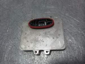 Foto de CENTRALITA FAROS XENON SKODA SUPERB (3T4) 2.0 TDI DPF (170 CV / 125 KW) referencia 5DV0090000 foto 2