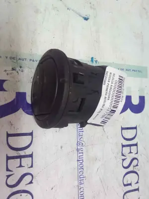 Foto de REJILLA AIREADORA NISSAN PRIMERA BERLINA (P12) referencia R62315600