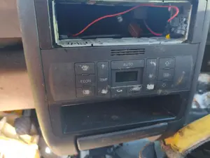 Foto de MANDO CALEFACCION / AIRE ACONDICIONADO AUDI A2 (8Z) 1.4 TDI (75 CV / 55 KW) referencia 8Z0820043D FKZ