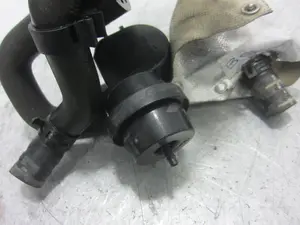 Foto de VALVULA INTERCAMBIO DE CALEFACCION PORSCHE CAYENNE (TIPO 92A) referencia 1J0819809 foto 3