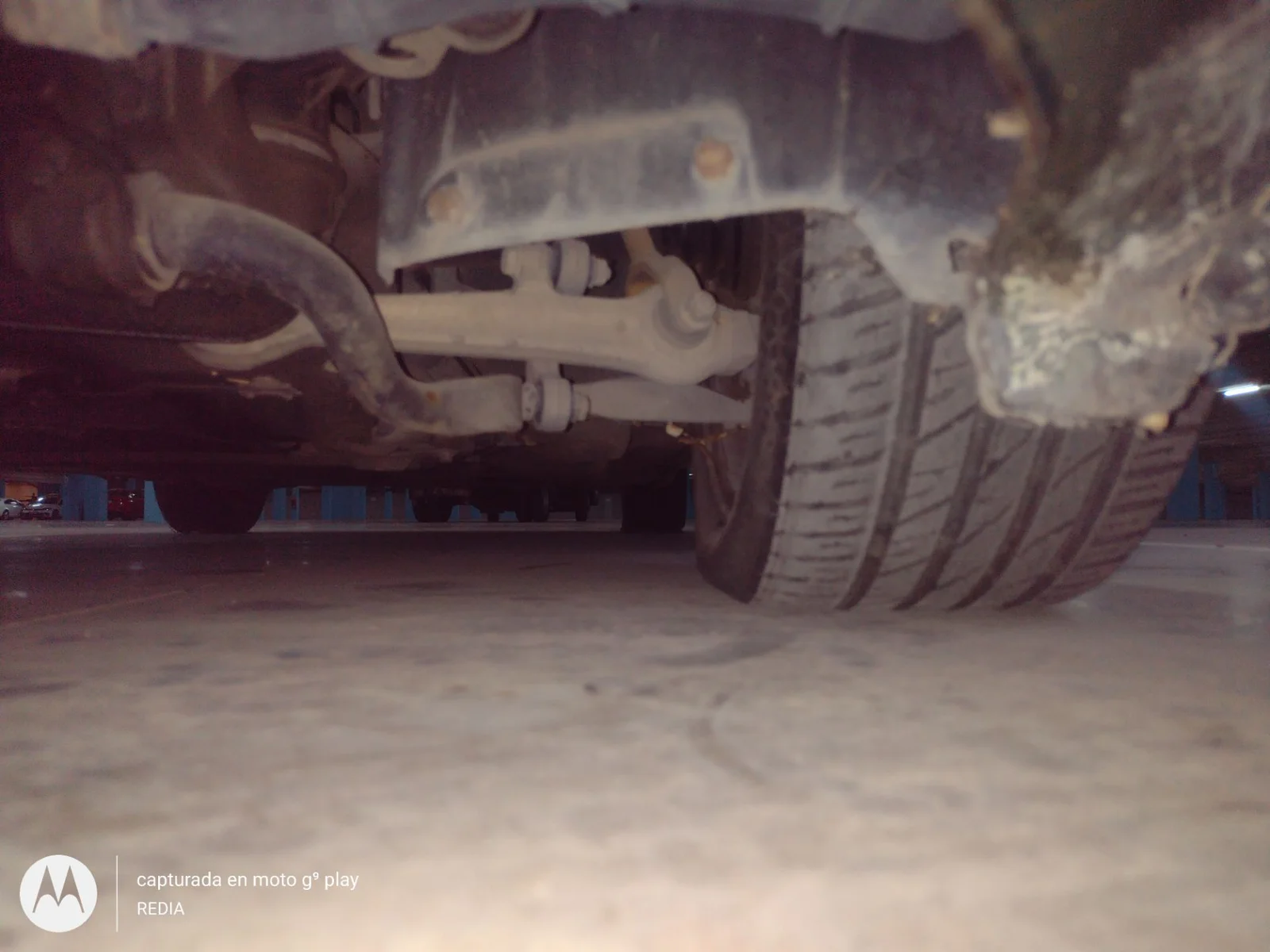 Foto de BRAZO SUSPENSION DELANTERO IZQUIERDO AUDI A6 BERLINA (4B2) 1.9 TDI (131 CV / 96 KW)
