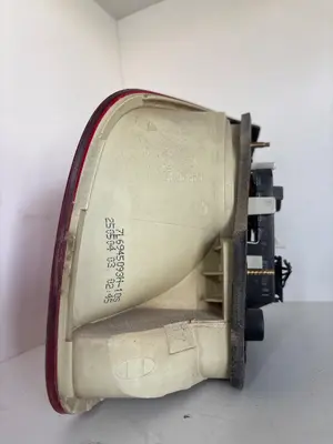 Foto de PILOTO TRASERO DERECHO INTERIOR SIN MARCA SIN MODELO referencia 7L6945093H