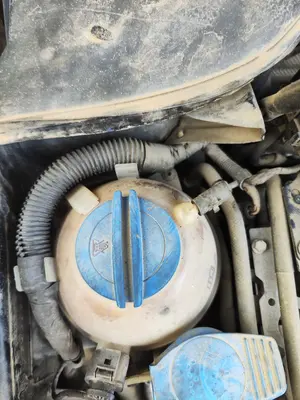 Foto de DEPOSITO EXPANSION SEAT TOLEDO (5P2) 2.0 TDI (140 CV / 103 KW) referencia 1K0121407F foto 9