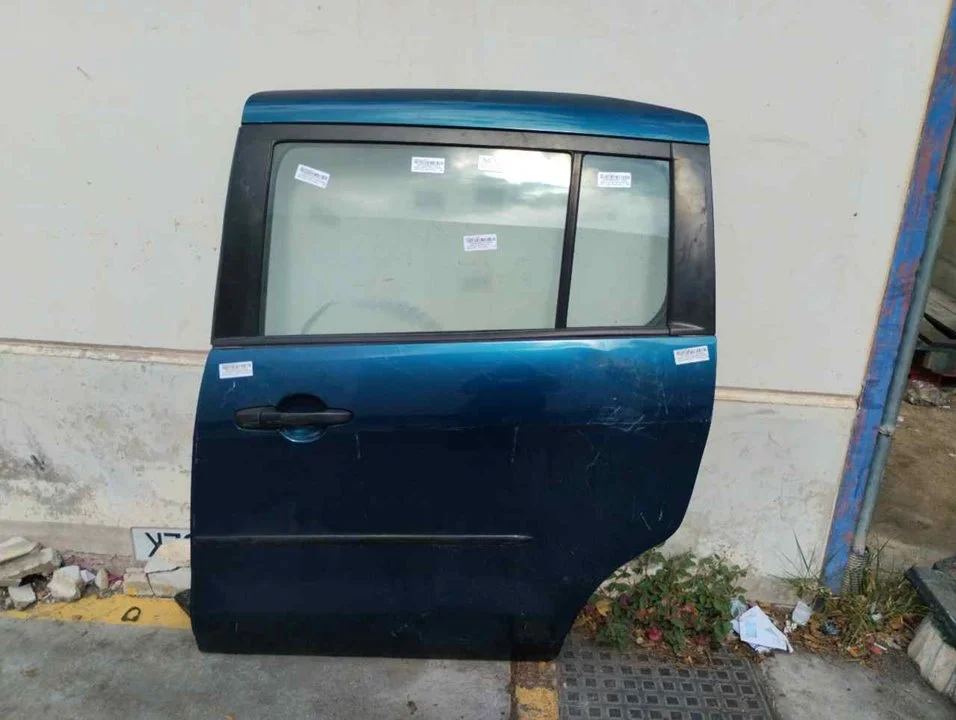 Foto de PUERTA LATERAL CORREDERA IZQUIERDA MAZDA 5 BERLINA (CR) 2.0 Diesel CAT (143 CV / 105 KW)
