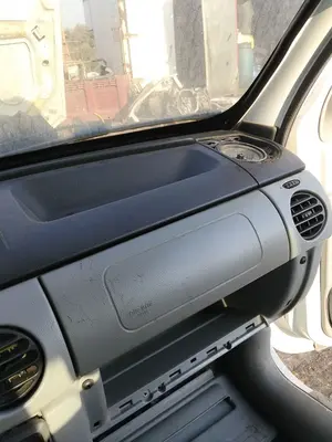 Foto de SALPICADERO RENAULT KANGOO I (F/KC0) 1.9 dCi Diesel CAT (84 CV / 62 KW) referencia 8200350423 foto 4