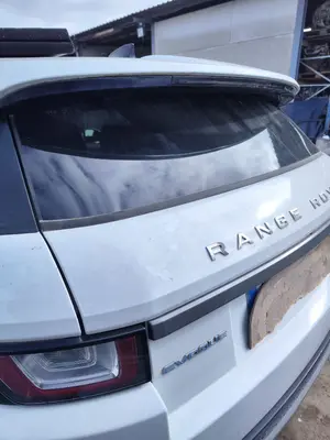 Foto de PORTON TRASERO LAND ROVER RANGE ROVER EVOQUE 2.0 Td4 CAT (150 CV / 110 KW) foto 3