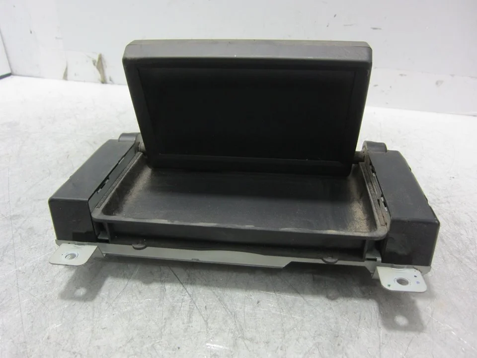 Foto de PANTALLA MULTIFUNCION VOLVO C30 1.6 Diesel CAT (109 CV / 80 KW) referencia 312155581