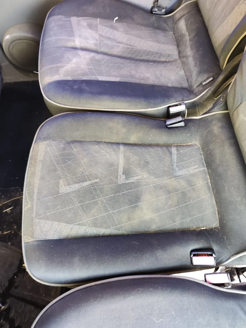 Foto de ASIENTO TRASERO MEDIO RENAULT SCENIC II (JM) 1.9 dCi Diesel (120 CV / 88 KW)