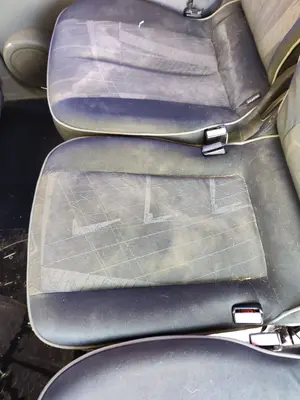 Foto de ASIENTO TRASERO MEDIO RENAULT SCENIC II (JM) 1.9 dCi Diesel (120 CV / 88 KW)