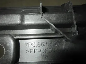Foto de MOLDURA PORSCHE CAYENNE (TIPO 92A) referencia 7P0863600A foto 2