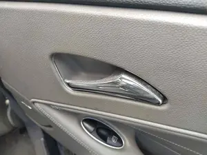 Foto de MANETA INTERIOR TRASERA DERECHA MERCEDES-BENZ CLS (BM 219) 5.0 V8 24V CAT (306 CV / 225 KW)