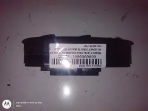 Foto de MANDO ELEVALUNAS DELANTERO IZQUIERDO MG ROVER ROVER 75 (RJ) 2.0 16V CDT (116 CV / 85 KW) referencia YUD100711PUY foto 3