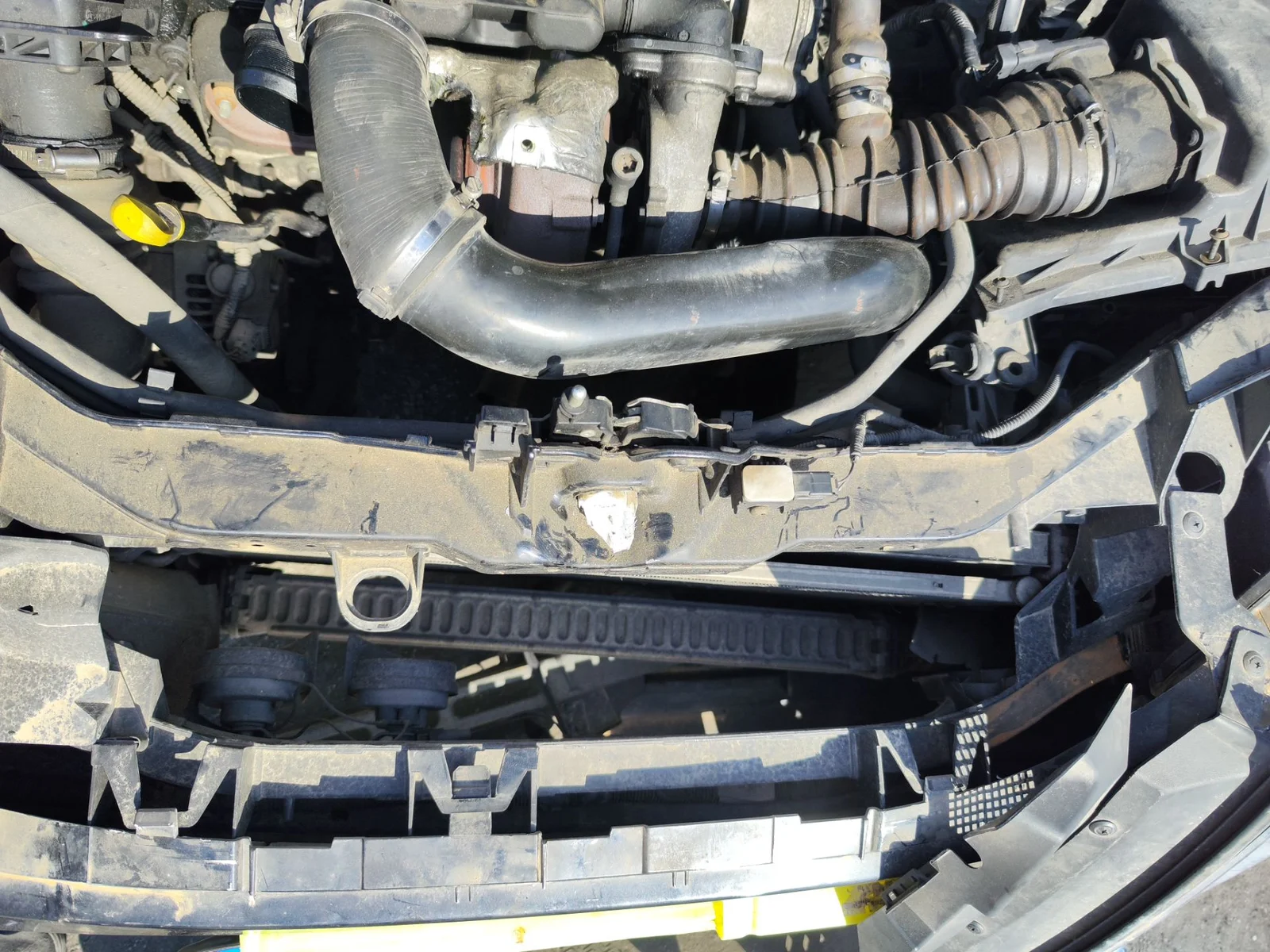 Foto de PANEL FRONTAL FORD FOCUS C-MAX (CAP)(2003) 1.6 TDCi CAT (109 CV / 80 KW)