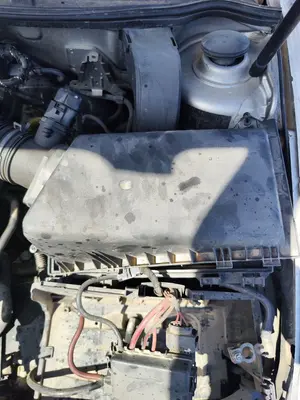 Foto de CAJA FILTRO AIRE SEAT LEON (1M1) 1.9 TDI (90 CV / 66 KW)