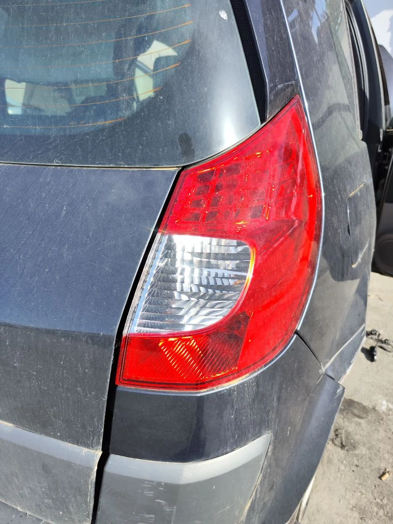 Foto de PILOTO TRASERO DERECHO RENAULT SCENIC II (JM) 1.5 dCi Diesel (106 CV / 78 KW)