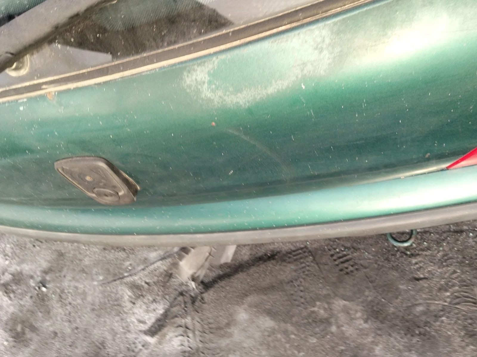 Foto de REFUERZO PARAGOLPES TRASERO PEUGEOT 106 (S2) 1.1 (60 CV / 44 KW)