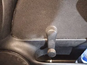 Foto de MANETA ELEVALUNAS DELANTERA DERECHA VOLKSWAGEN GOLF IV BERLINA (1J1)(10.1997)