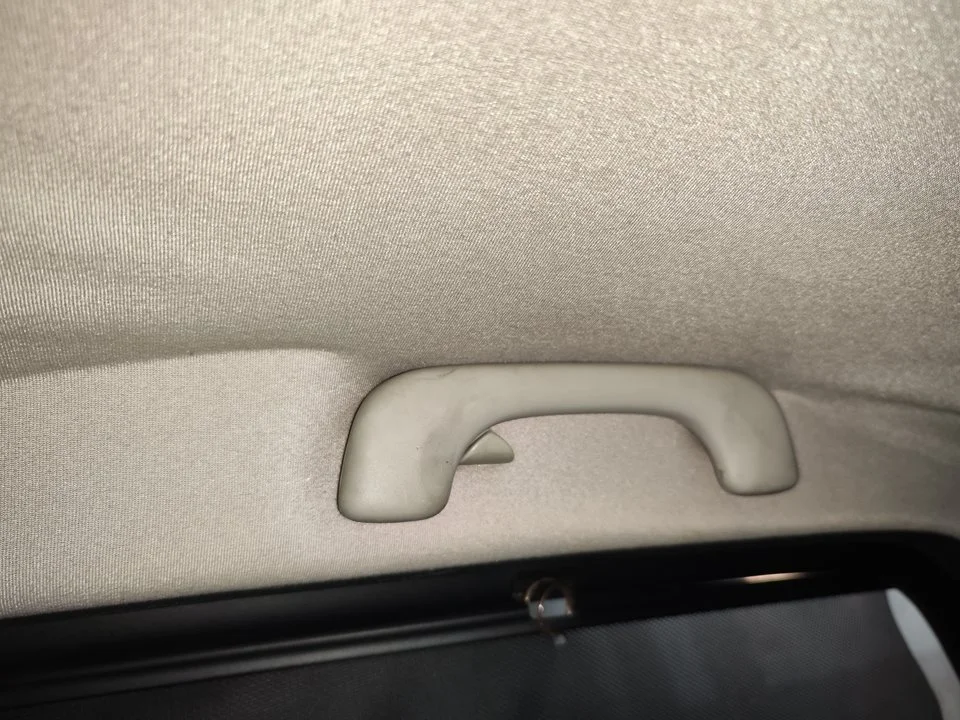 Foto de ASIDERO TECHO TRASERO DERECHO RENAULT SCENIC II (JM) 1.9 dCi Diesel (120 CV / 88 KW) referencia 8200384109