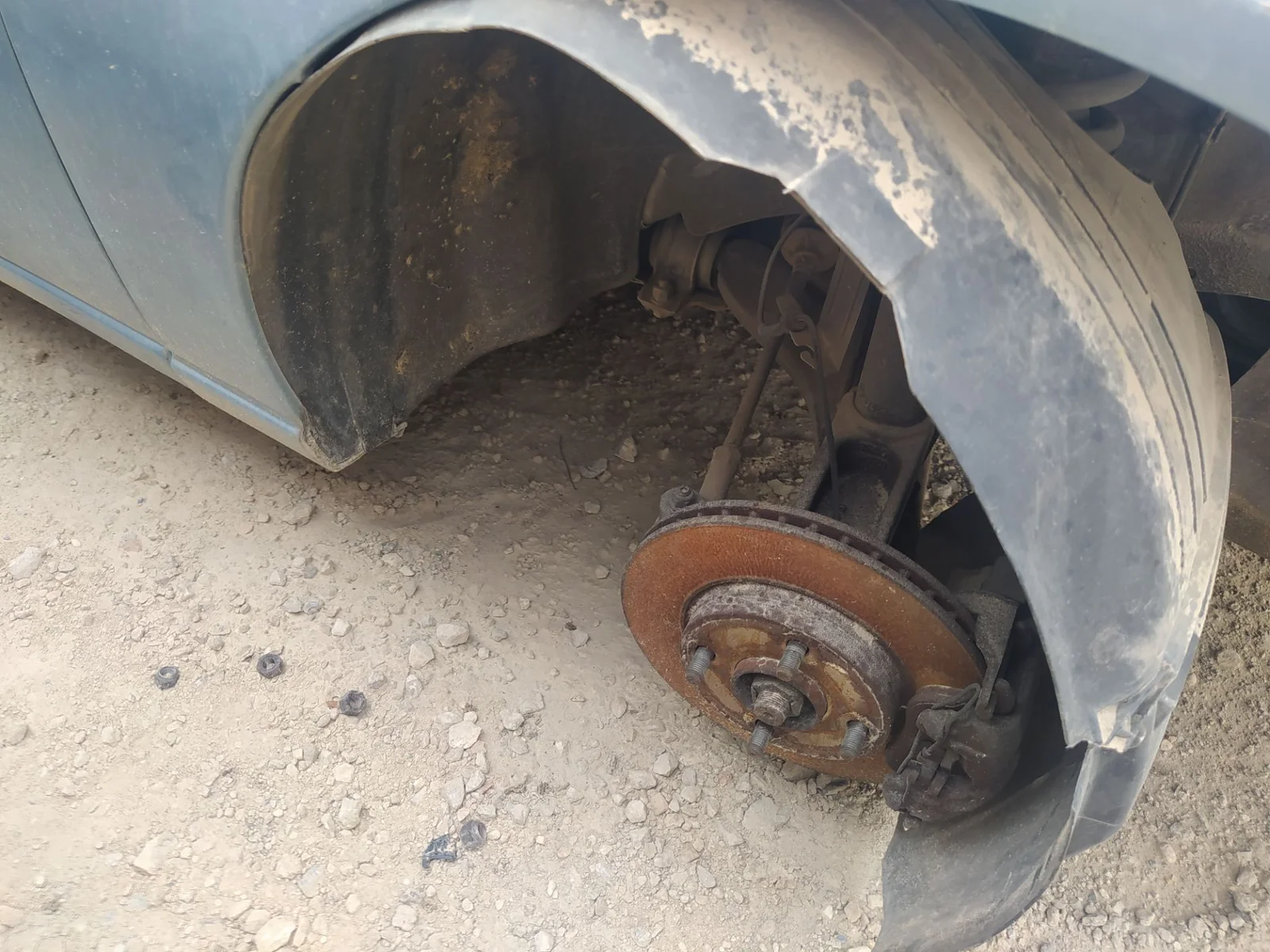 Foto de PINZA DE FRENO DELANTERA DERECHA FORD FOCUS BERLINA (CAK) 1.8 TDDI Turbodiesel CAT (90 CV / 66 KW) referencia 1478507