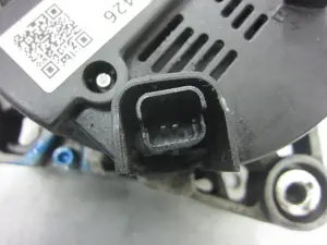 Foto de ALTERNADOR RENAULT TRAFIC II FURGÓN 1.9 Diesel (101 CV / 74 KW) referencia 469890426 foto 4