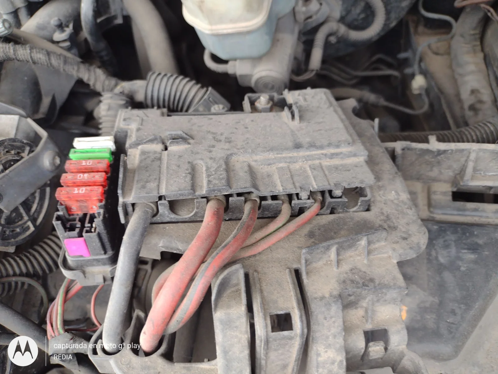 Foto de CAJA RELES / FUSIBLES SEAT IBIZA BERLINA (6J5) 1.4 16V (86 CV / 63 KW)