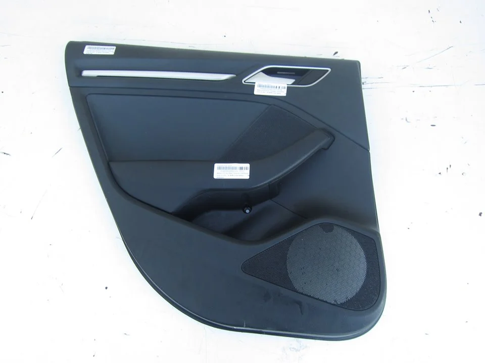 Foto de GUARNECIDO PUERTA TRASERA IZQUIERDA AUDI A3 SEDÁN (8VM) 2.0 16V TDI (150 CV / 110 KW) referencia 162855031