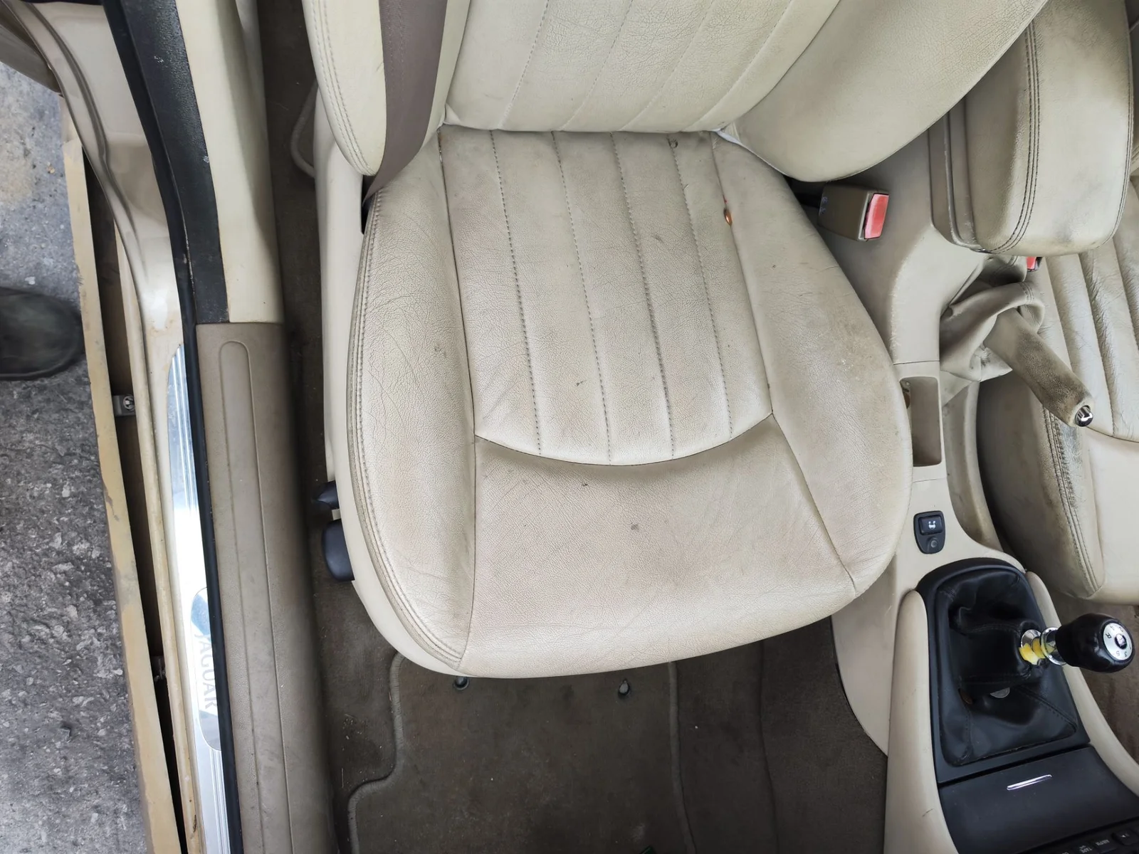 Foto de ASIENTO DELANTERO DERECHO JAGUAR X-TYPE 2.1 V6 24V CAT (156 CV / 115 KW)