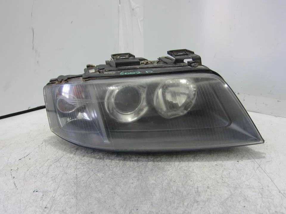 Foto de FARO DERECHO AUDI ALLROAD QUATTRO QUATTRO (4B5) 2.5 V6 24V TDI (180 CV / 132 KW) referencia 427941004