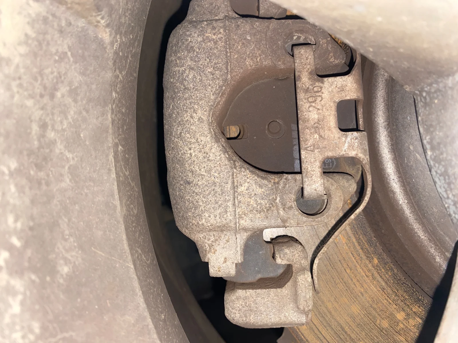 Foto de PINZA DE FRENO TRASERA DERECHA BMW SERIE X3 (E83) 2.0 Turbodiesel CAT (177 CV / 130 KW)
