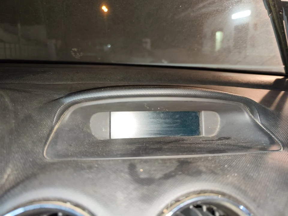 Foto de PANTALLA MULTIFUNCION PEUGEOT 308 SW 1.6 HDi FAP CAT (9HZ / DV6TED4) (109 CV / 80 KW) referencia 9676655380