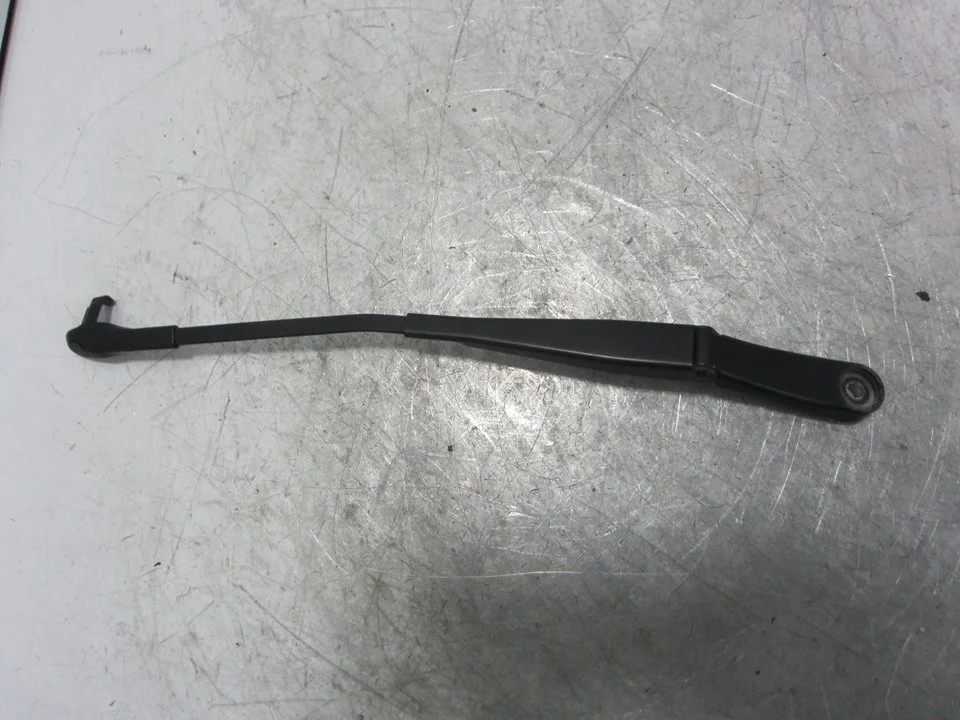 Foto de BRAZO LIMPIA DELANTERO IZQUIERDO PORSCHE CAYENNE (TIPO 92A) referencia 7P0955409B
