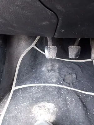 Foto de PEDAL EMBRAGUE OPEL ASTRA G BERLINA 1.6 CAT (Z 16 SE / L55) (84 CV / 62 KW)