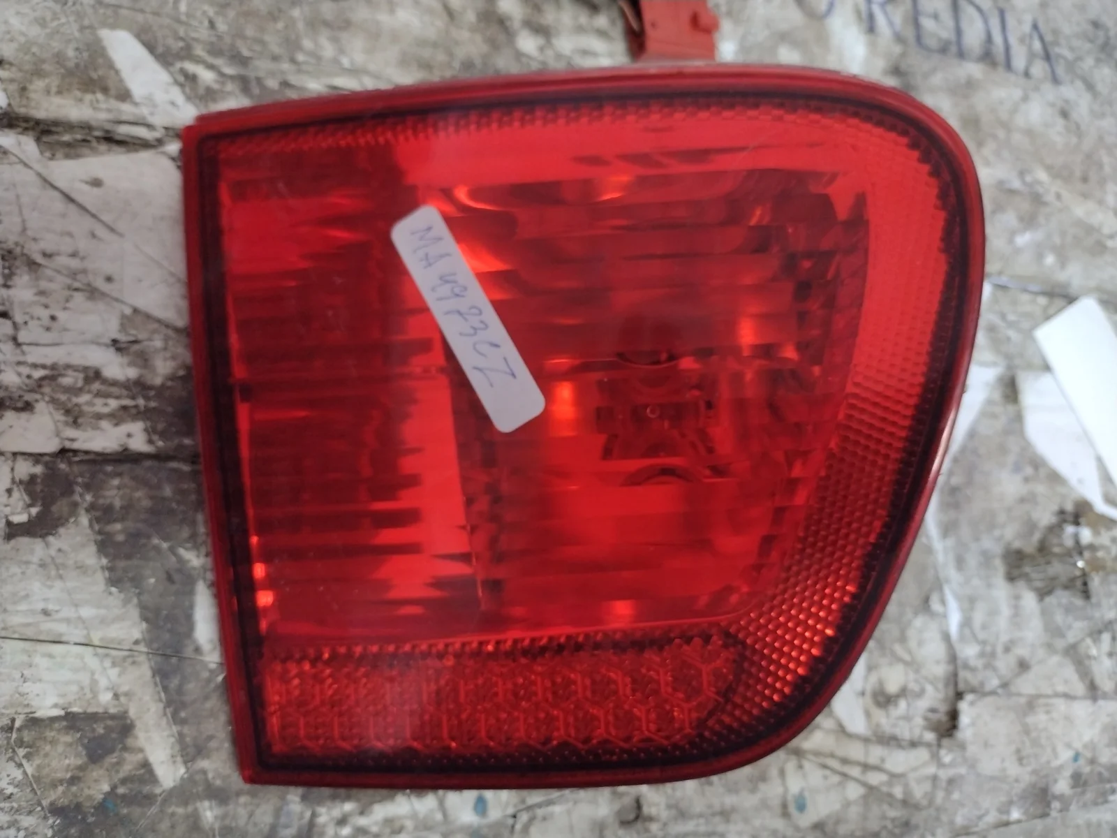 Foto de PILOTO TRASERO IZQUIERDO INTERIOR SEAT IBIZA (6K1) 1.9 TDI (90 CV / 66 KW) referencia 6K6945092C