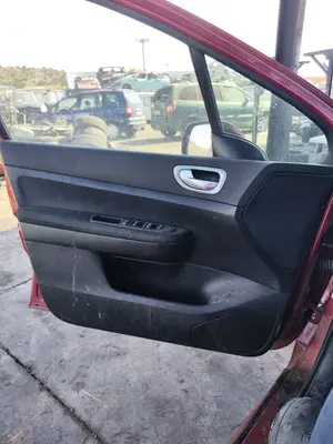 Foto de GUARNECIDO PUERTA DELANTERA IZQUIERDA PEUGEOT 307 (S1)(04.2001) 1.6 16V CAT (109 CV / 80 KW) referencia 933117