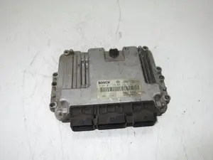 Foto de CENTRALITA MOTOR UCE RENAULT SCENIC II (JM) 1.9 dCi Diesel (120 CV / 88 KW) referencia 0281011776
