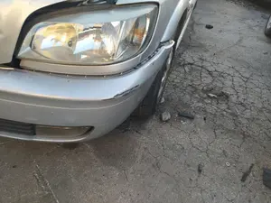 Foto de REFUERZO PARAGOLPES DELANTERO OPEL ZAFIRA A 2.0 DTI (101 CV / 74 KW)