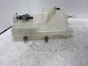 Foto de DEPOSITO LIMPIA PORSCHE PANAMERA (TIPO 970) referencia 97052830100 foto 6
