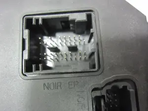 Foto de CAJA RELES / FUSIBLES PEUGEOT 407 2.0 16V CAT (136 CV / 100 KW) referencia 9655708480 foto 3