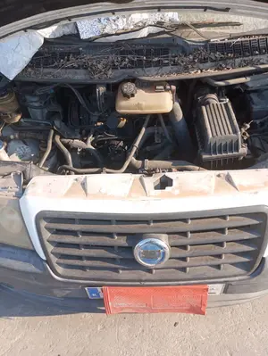 Foto de REJILLA DELANTERA FIAT I SCUDO (222) 1.9 Diesel (69 CV / 51 KW) referencia 1473879692 foto 2