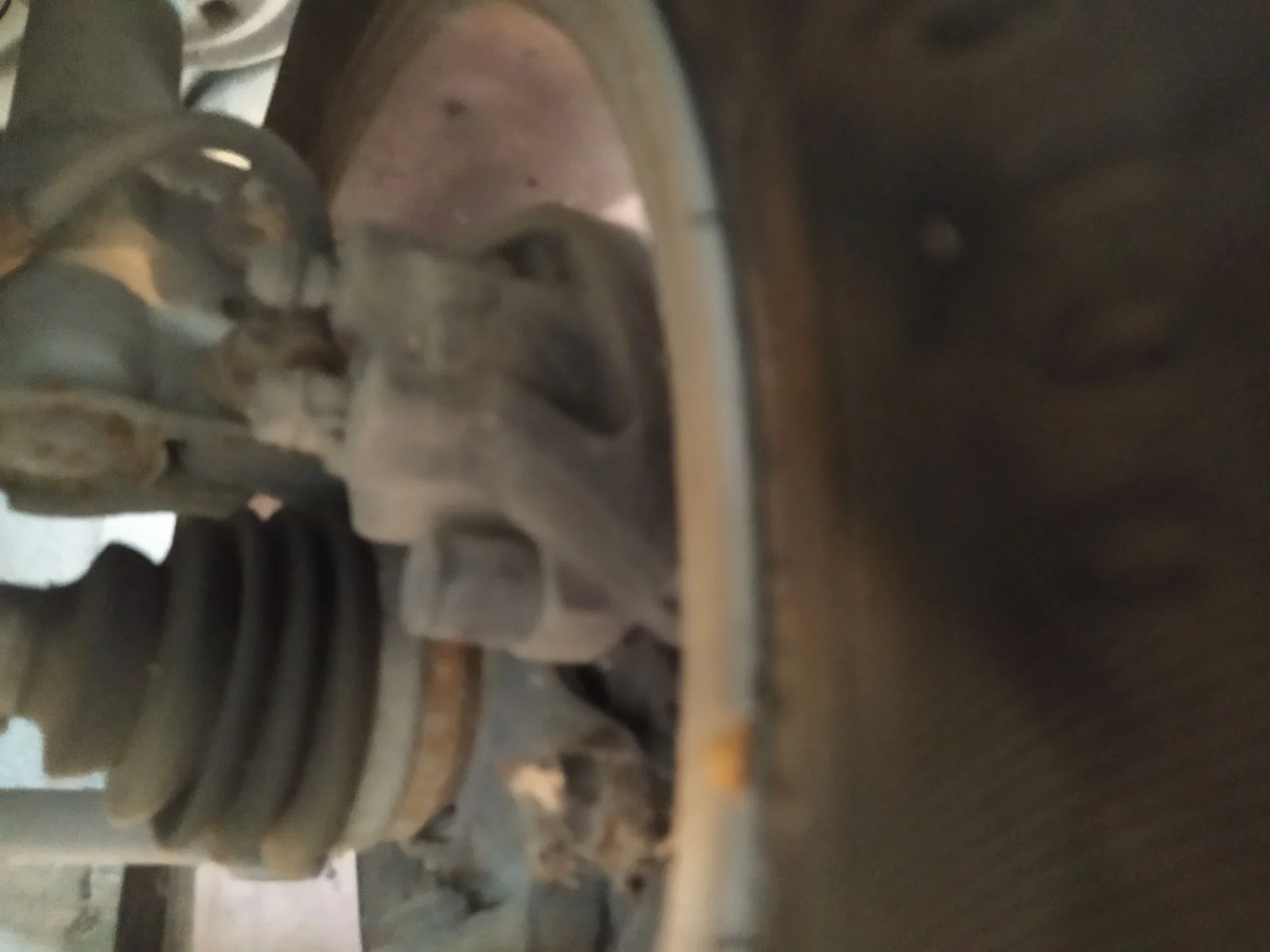 Foto de MANGUETA DELANTERA IZQUIERDA TOYOTA YARIS (KSP9/SCP9/NLP9) 1.4 Turbodiesel CAT (90 CV / 66 KW)