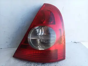 Foto de PILOTO TRASERO DERECHO RENAULT CLIO II FASE II (B/CB0) referencia 8200071414