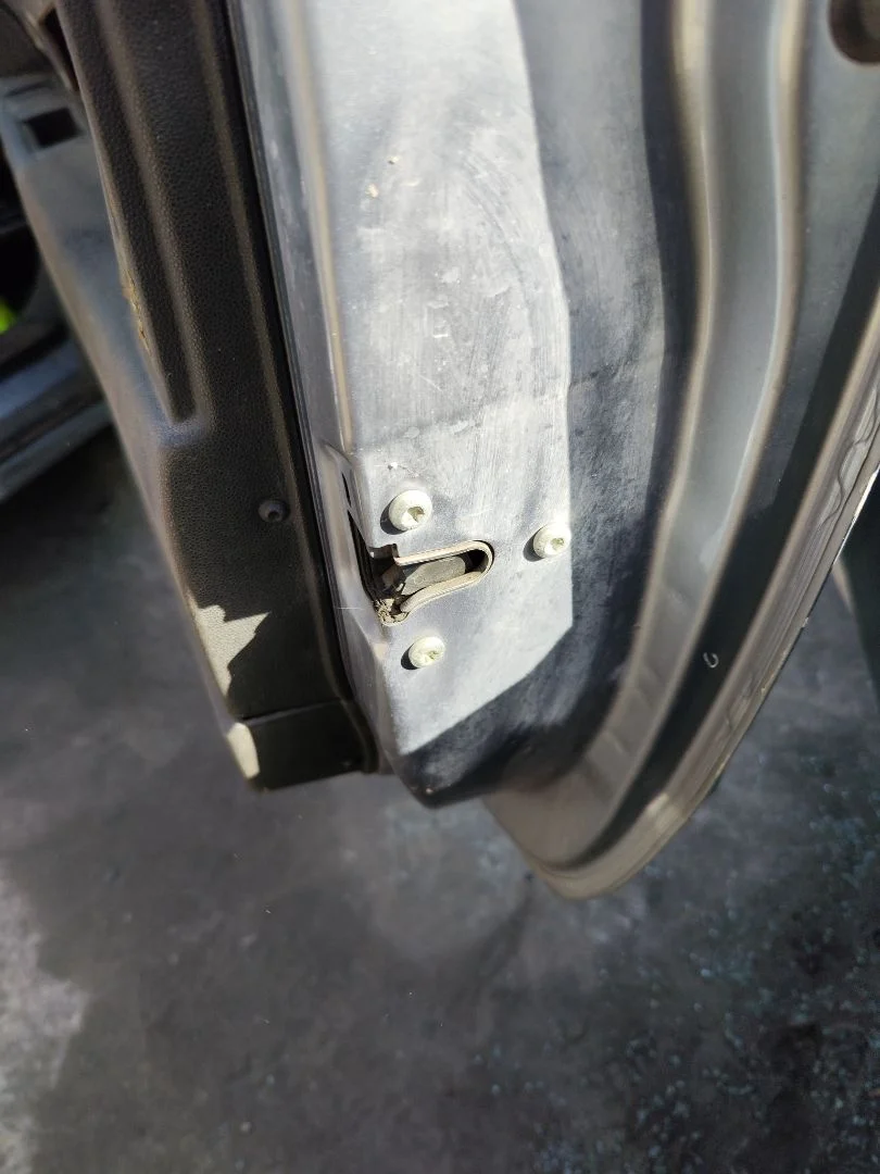 Foto de CERRADURA PUERTA DELANTERA DERECHA OPEL ASTRA H GTC 1.7 16V CDTI (101 CV / 74 KW)