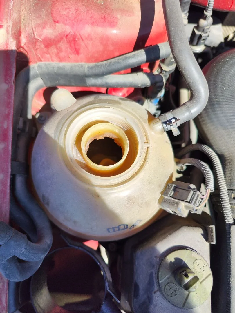 Foto de DEPOSITO EXPANSION VOLKSWAGEN GOLF IV BERLINA (1J1)(10.1997) 1.9 TDI (90 CV / 66 KW)