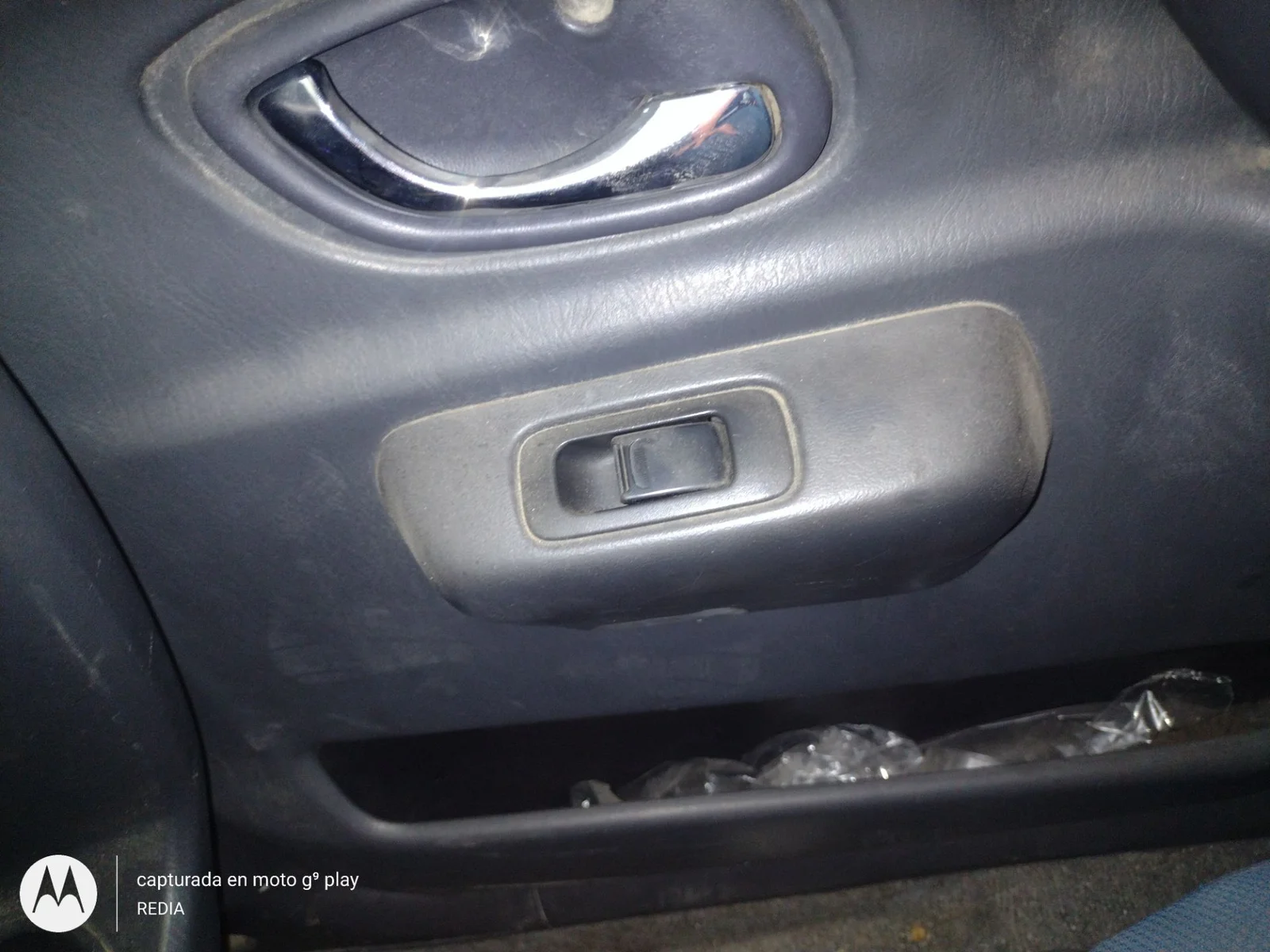 Foto de MANDO ELEVALUNAS DELANTERO DERECHO SUZUKI IGNIS (RG/FH) 1.3 CAT (83 CV / 61 KW)