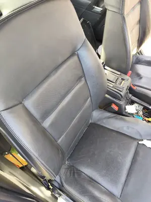 Foto de ASIENTO DELANTERO DERECHO OPEL VECTRA C BERLINA 2.2 16V DTI CAT (Y 22 DTR / L50) (125 CV / 92 KW) foto 2