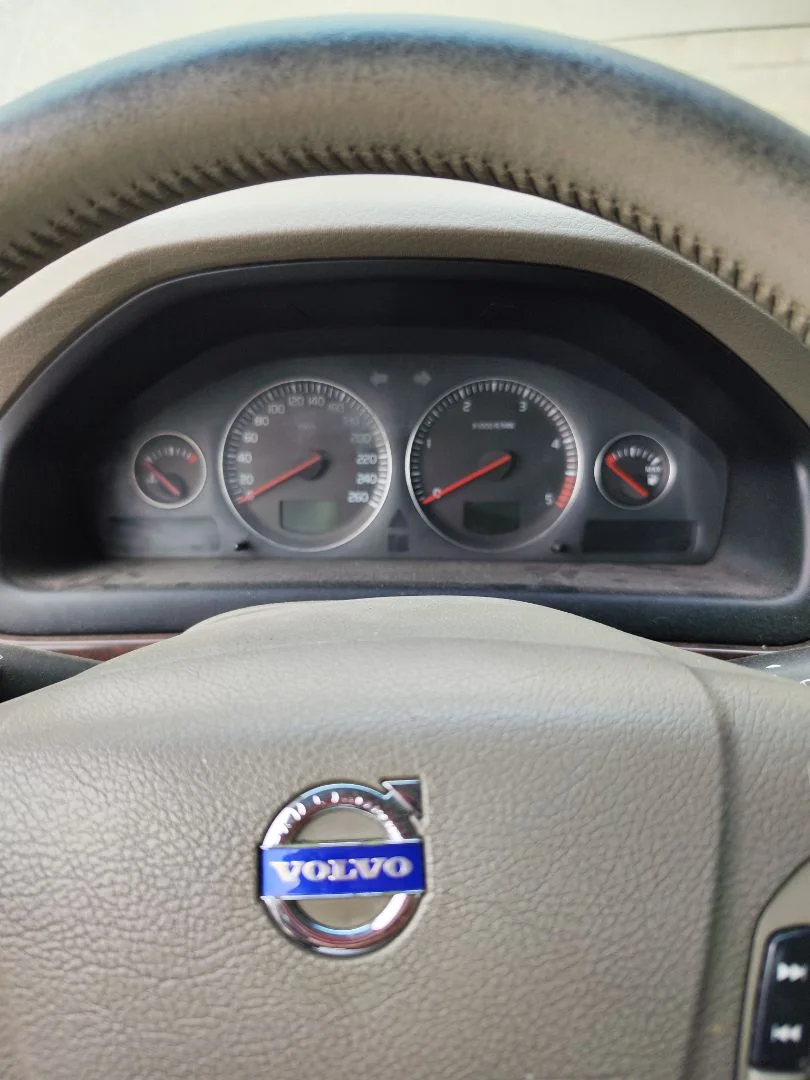 Foto de CUADRO INSTRUMENTOS VOLVO S80 BERLINA 2.4 Diesel (131 CV / 96 KW)