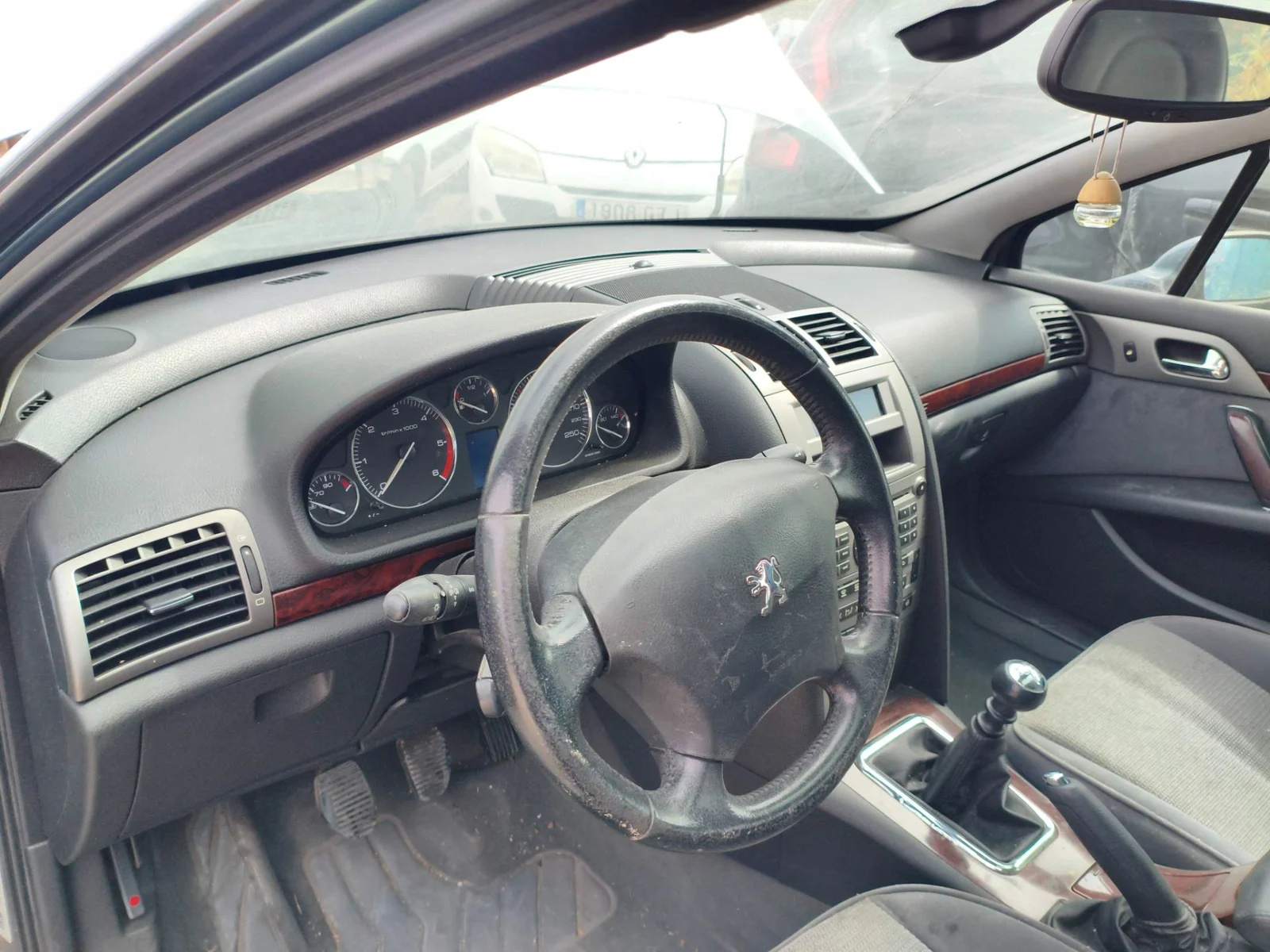 Foto de SALPICADERO PEUGEOT 407 SW 2.0 16V HDi FAP CAT (RHR / DW10BTED4) (136 CV / 100 KW)
