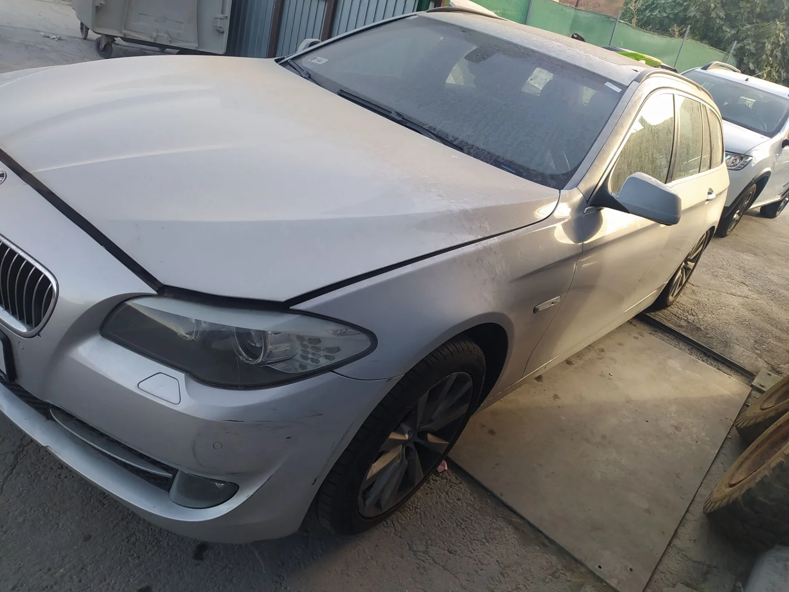 Foto de ALETA DELANTERA IZQUIERDA BMW SERIE 5 TOURING (F11) 2.0 Turbodiesel (184 CV / 135 KW) referencia 41355A03261